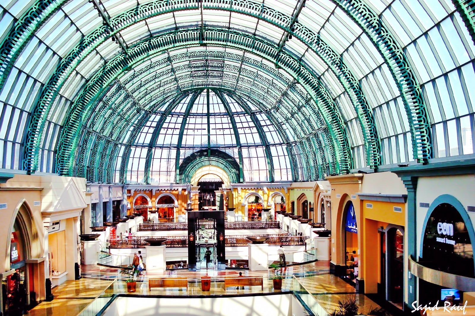 Luxury Shopping in Dubai: Exploring High-End Brands and Boutiques ...