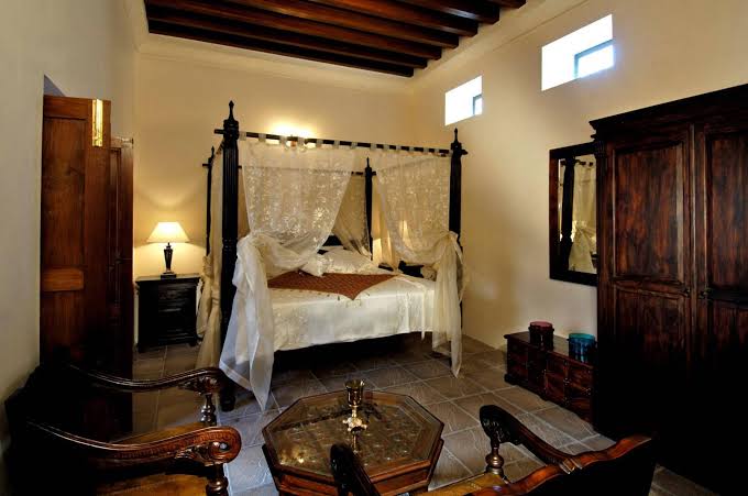 Guesthouses and Bed & Breakfasts