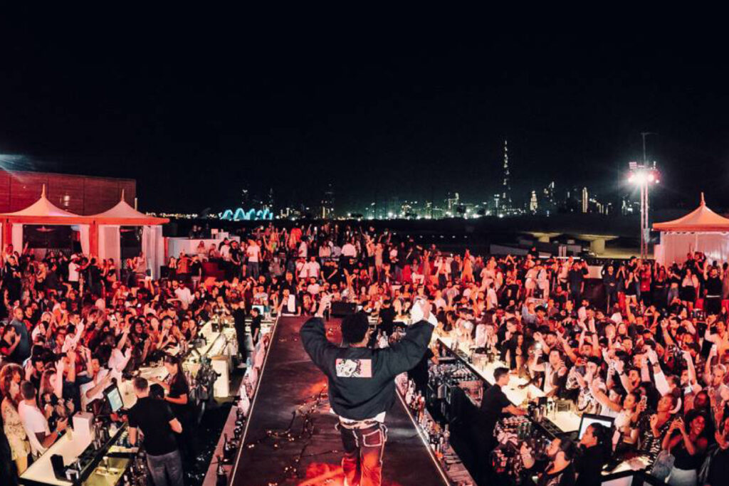 Dubai's Nightlife Scene: Where to Party and Dance the Night Away