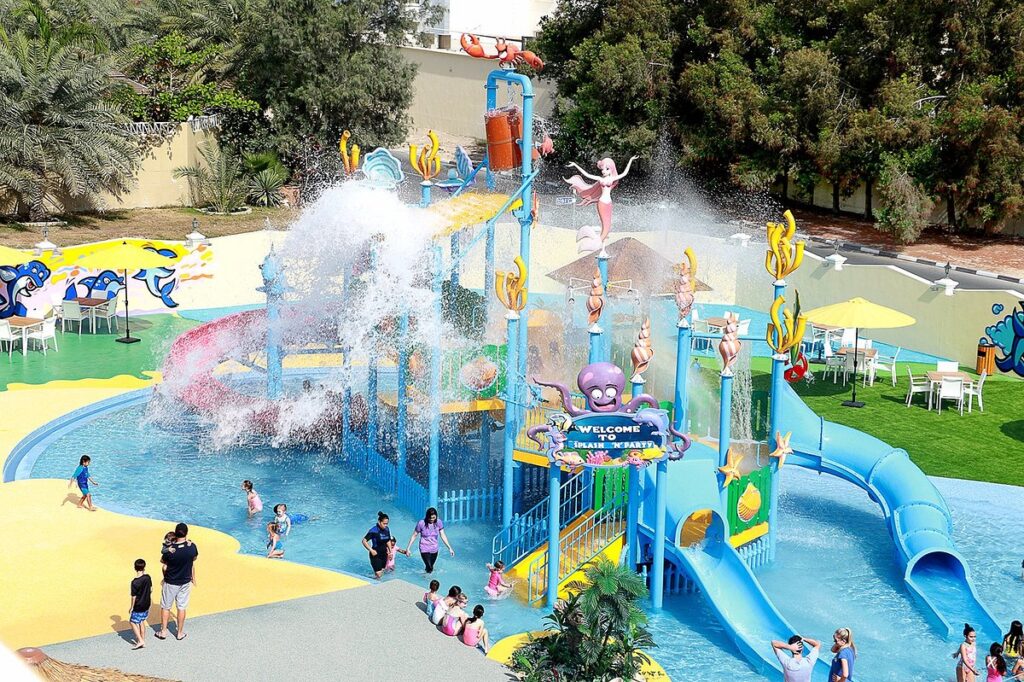 Dubai's Water Parks: Splashing Fun for the Whole Family