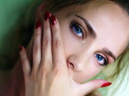 Enhancing Your Natural Beauty: Makeup Tips and Tricks from Dubai Experts