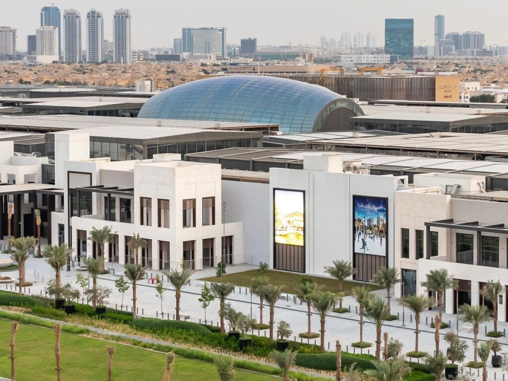 Convenient location of Dubai Hills Estate Mall in Dubai